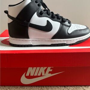 Nike Men's Black and White High-Top Sneakers